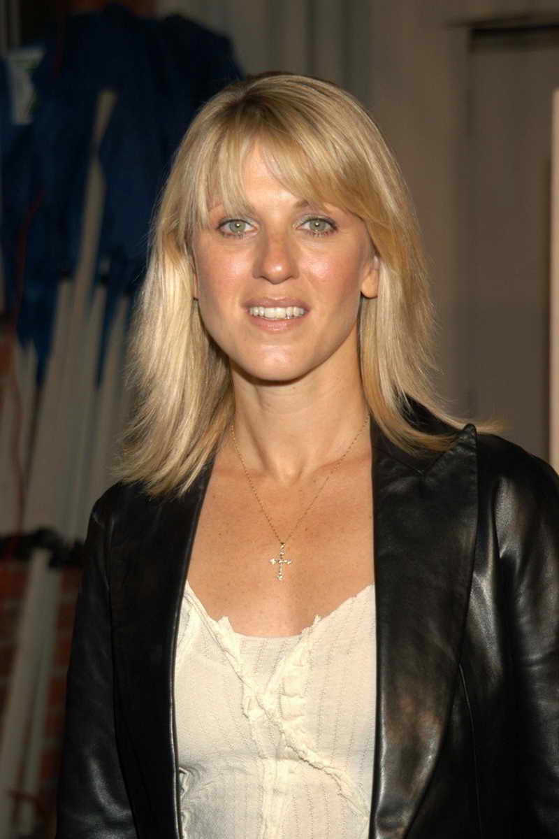 Andrea Bendewald Height and Weight-1