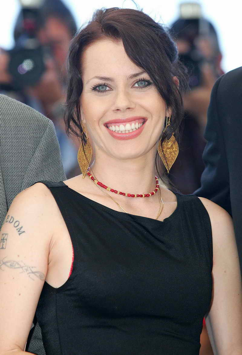 Fairuza Balk Height and Weight Celebrity Weight Page 3