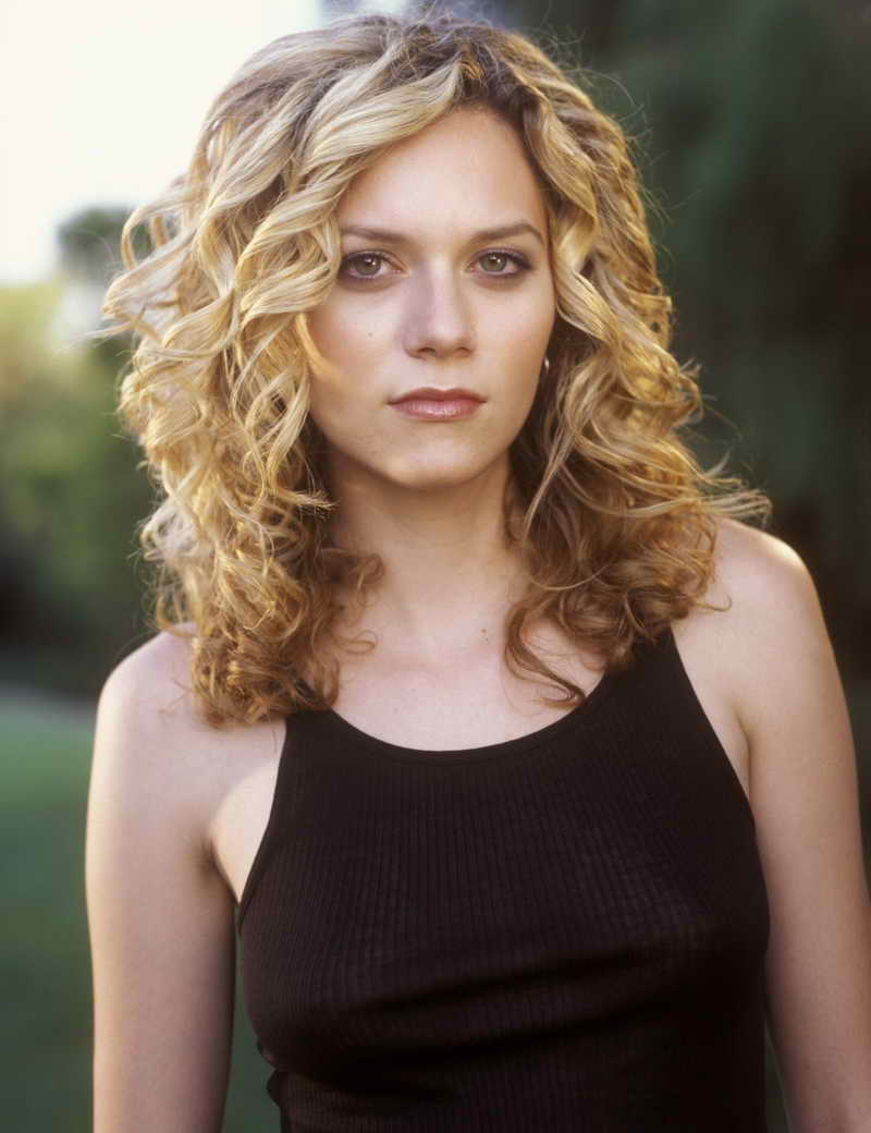 Hilarie Burton Height and Weight | Celebrity Weight | Page 3