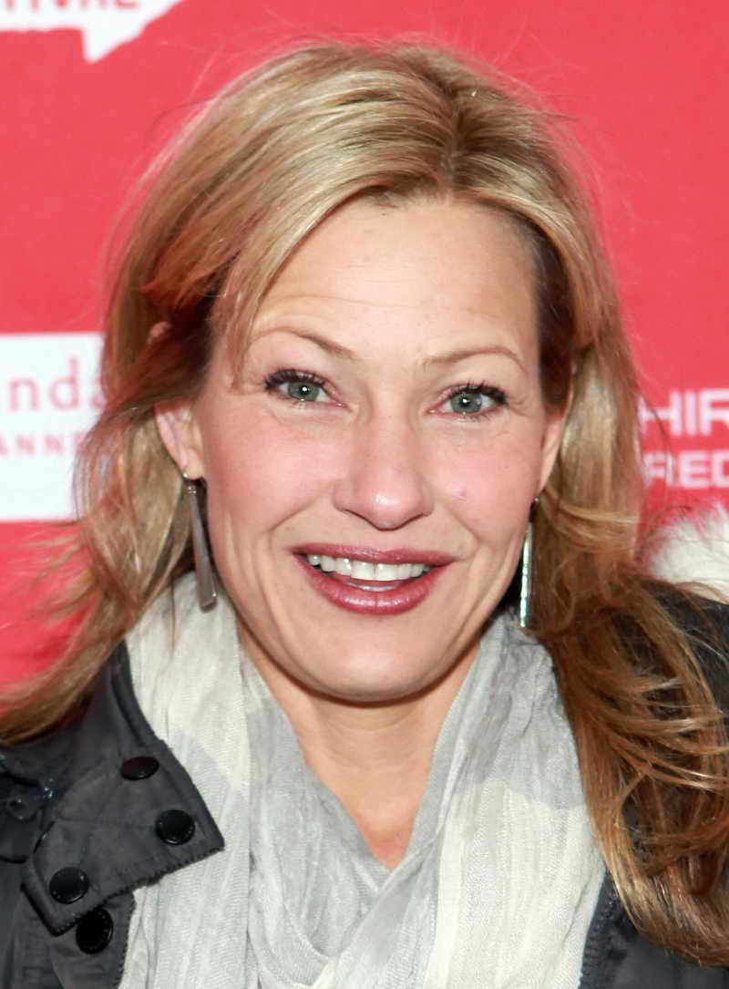 Joey Lauren Adams Height and Weight-1