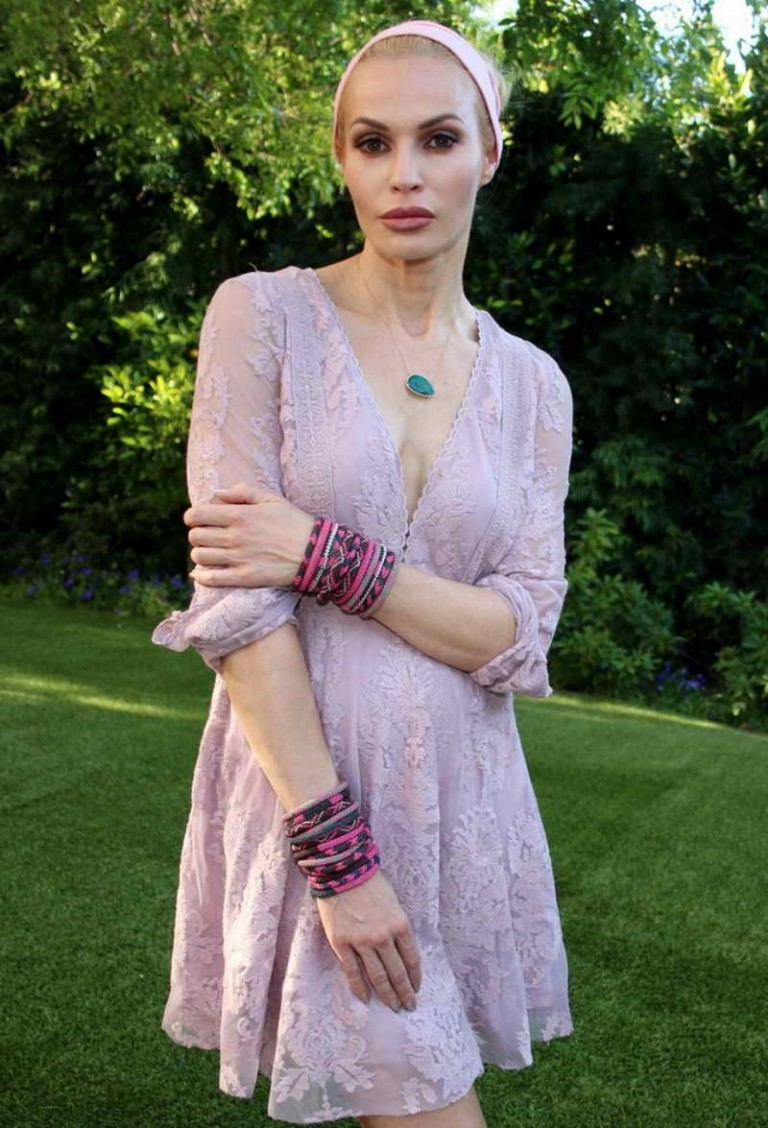 Jolene Blalock Height and Weight | Celebrity Weight | Page 3