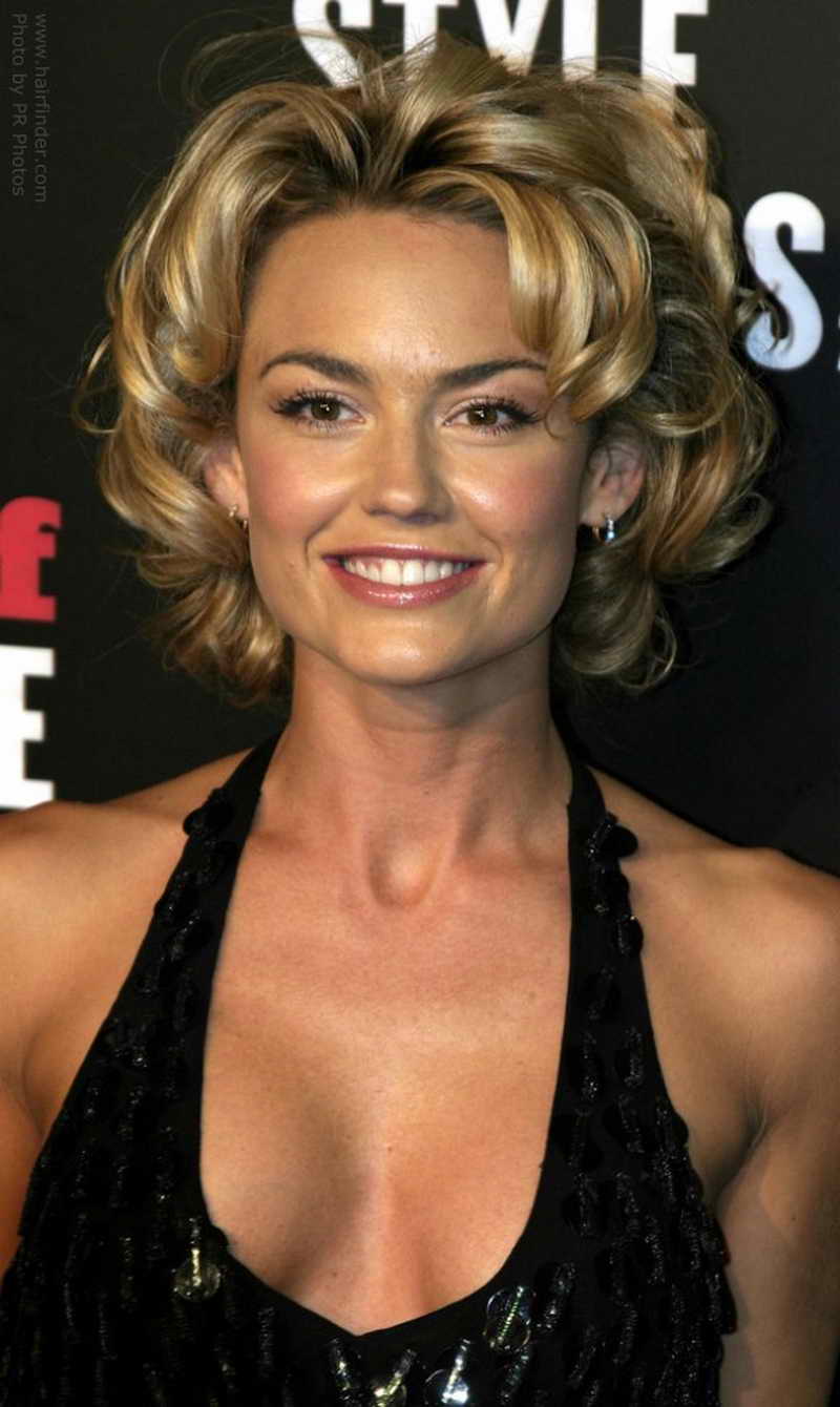 Kelly Carlson Height and Weight-2