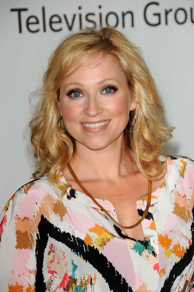 Leigh-Allyn Baker Height and Weight-3