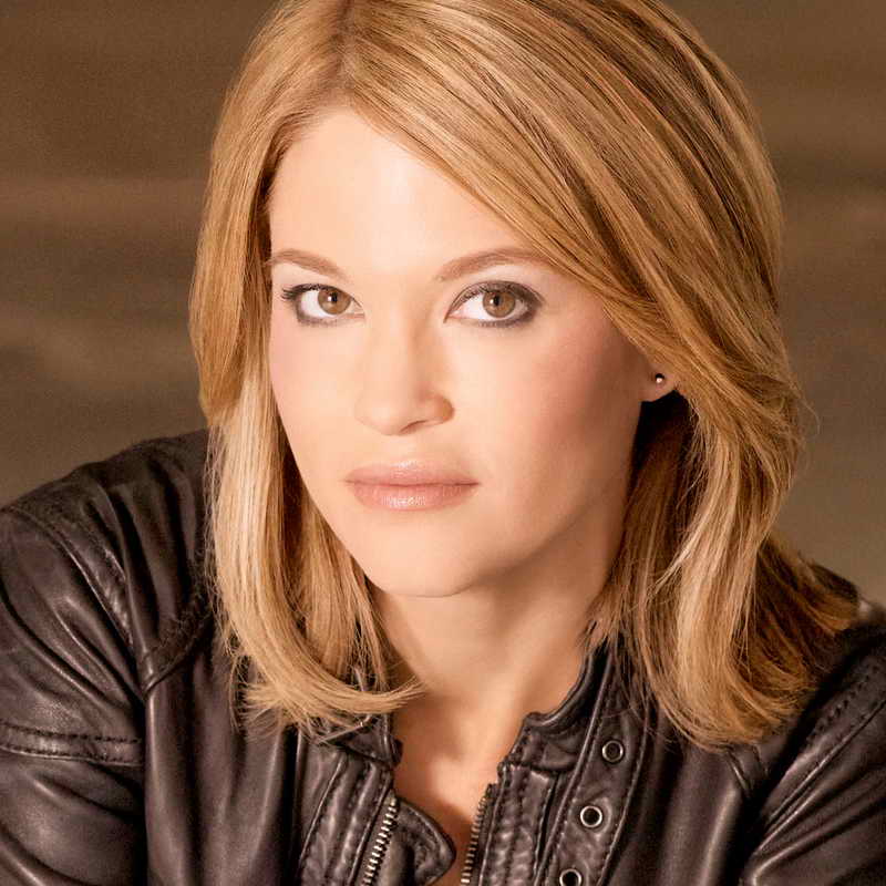 Nicki Aycox Height and Weight-3