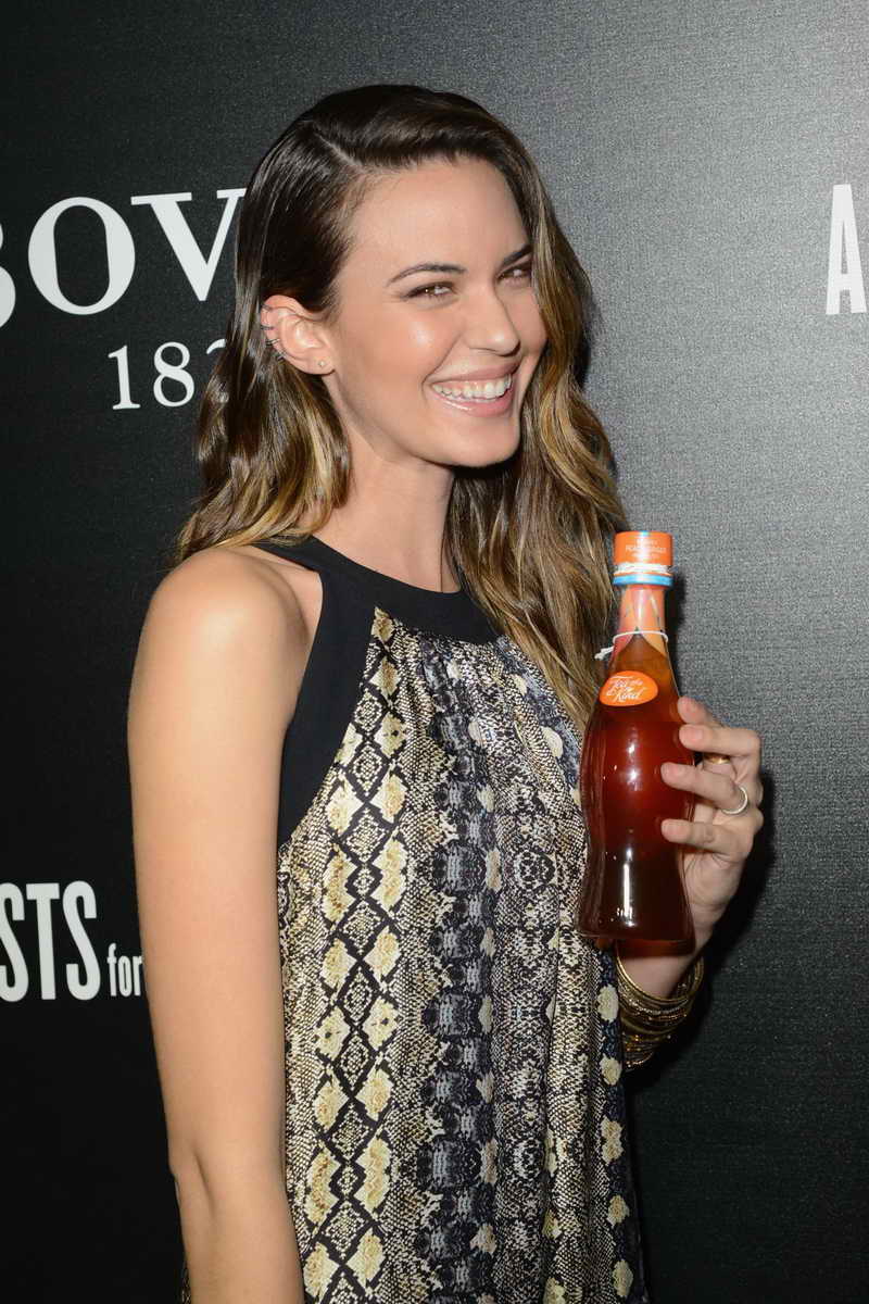 Odette Annable Height and Weight-1