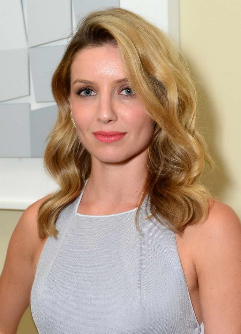 Annabelle Wallis Height and Weight Celebrity Weight