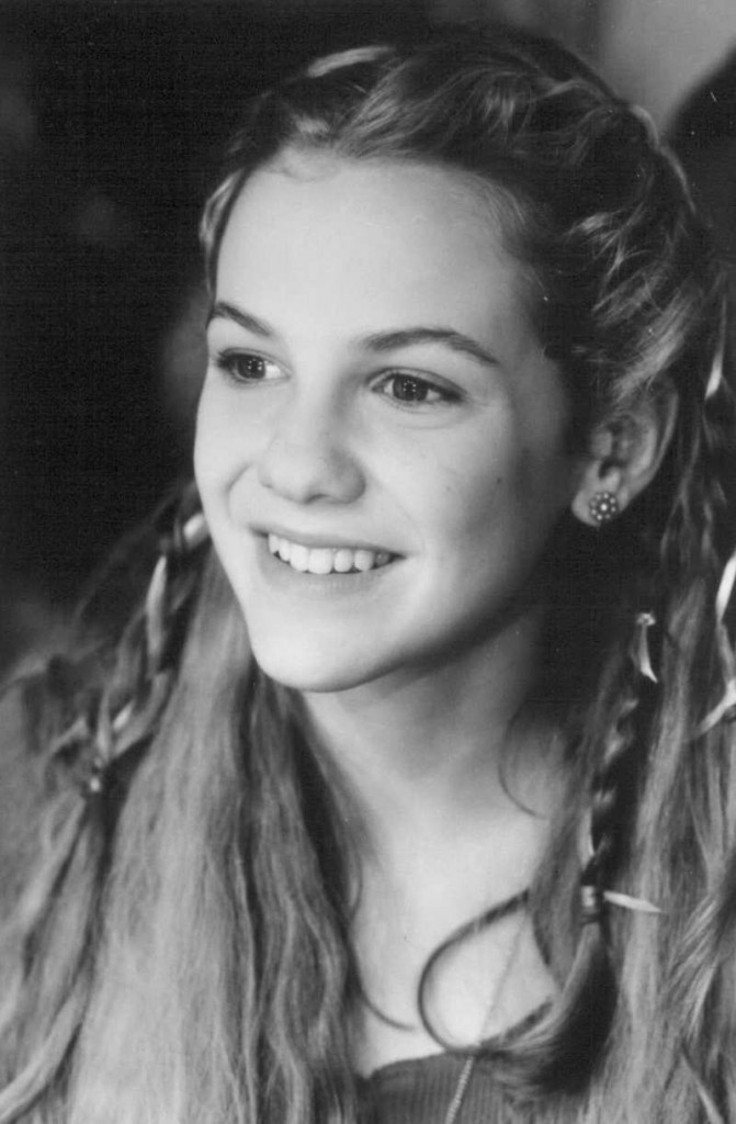 Larisa Oleynik Height and Weight | Celebrity Weight | Page 3