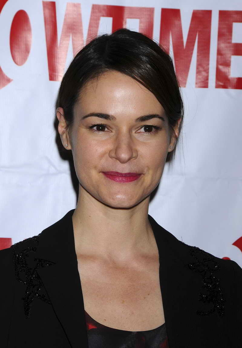 Leisha Hailey Height and Weight-1