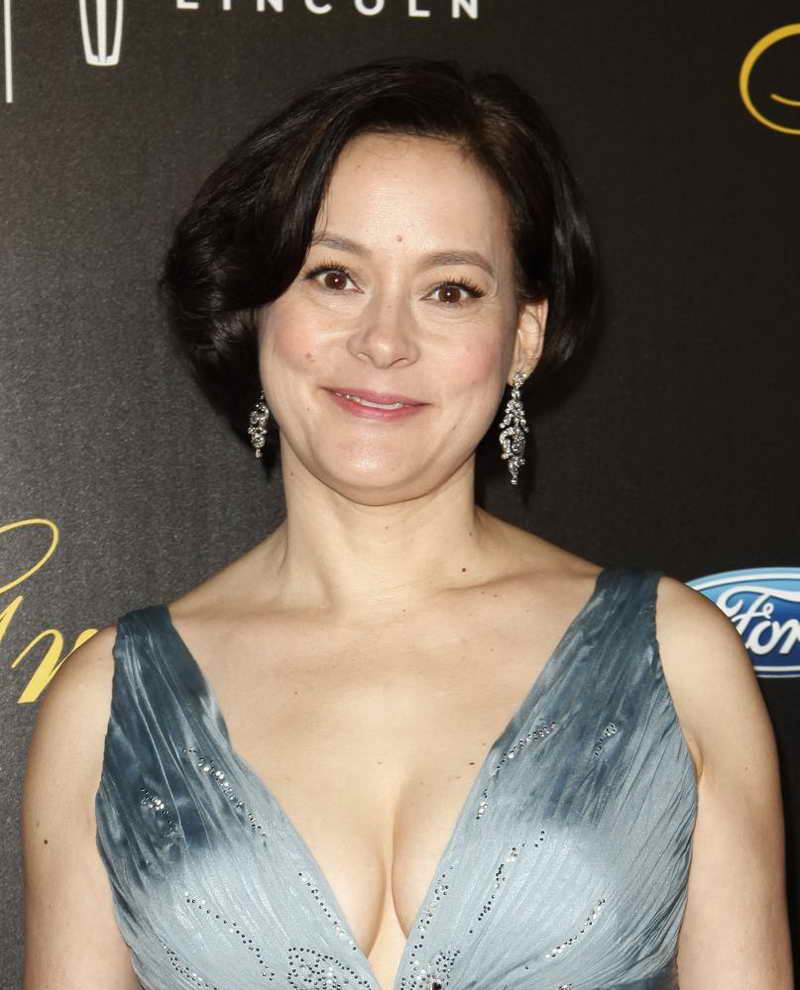 Meg Tilly Height and Weight-1