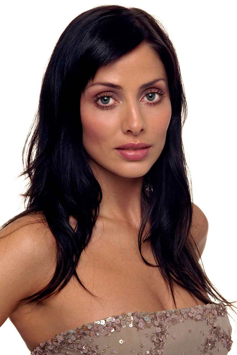 Natalie Imbruglia Height and Weight-1