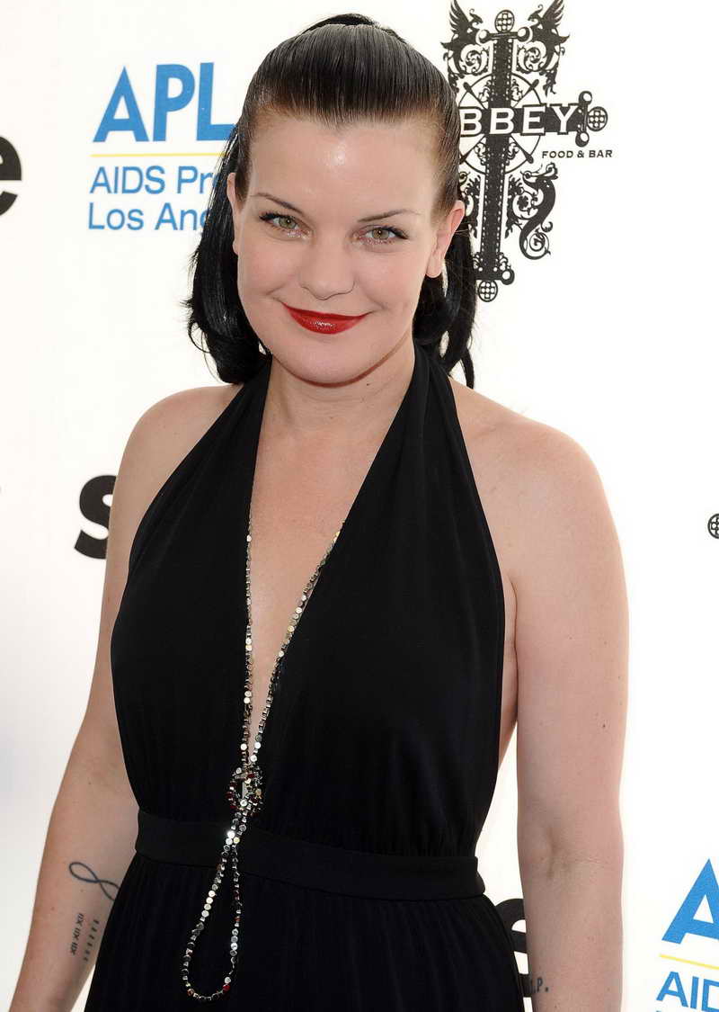 Pauley Perrette Height and Weight-3