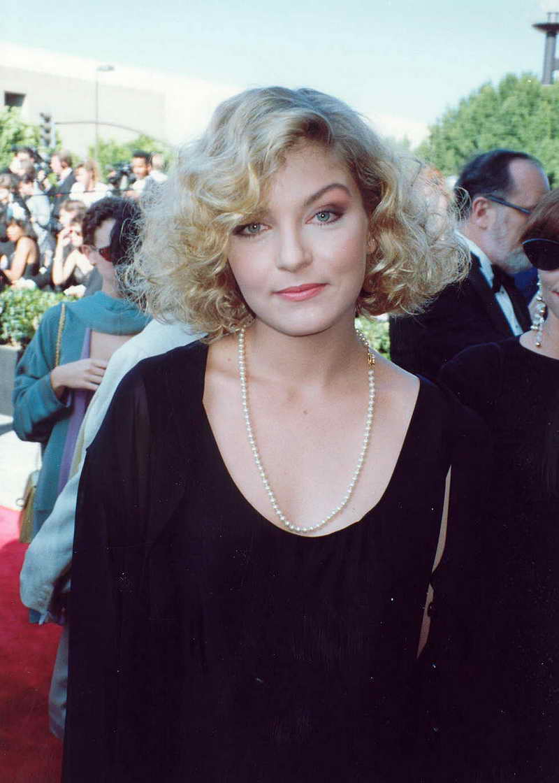 Sheryl Lee Height and Weight-3