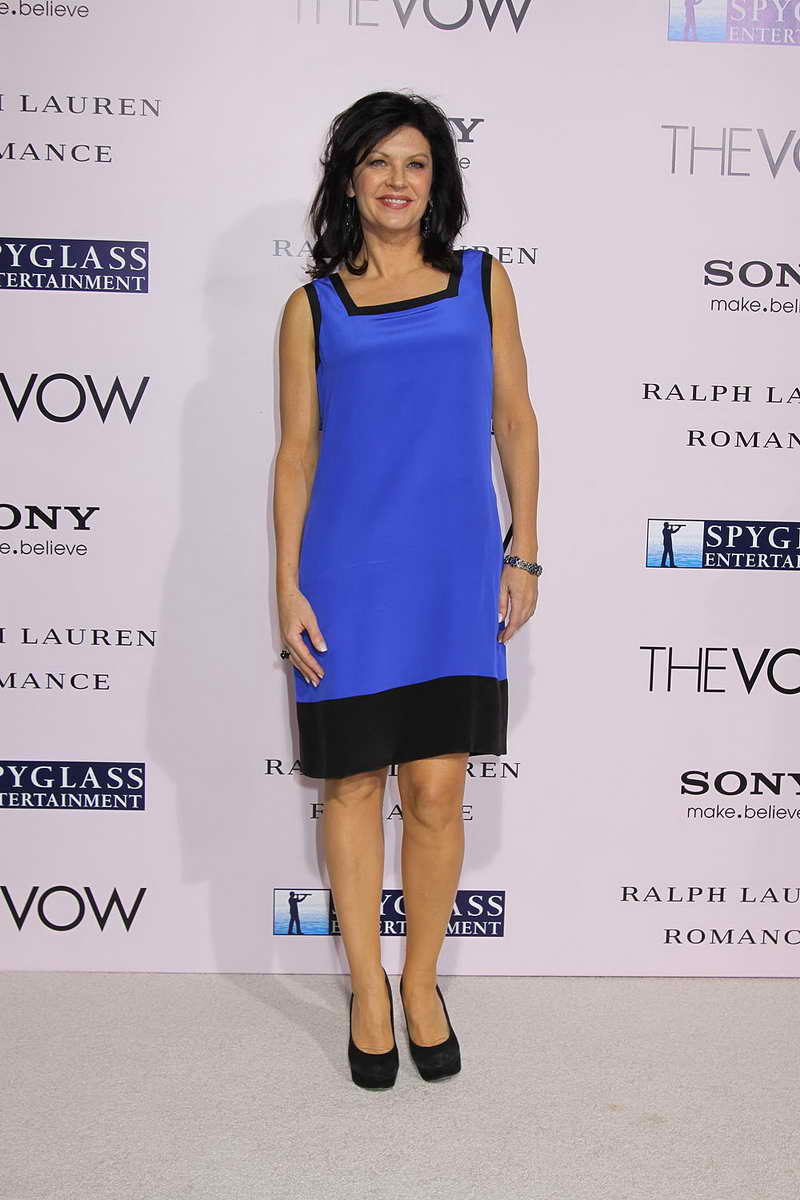 Wendy Crewson Height and Weight-1