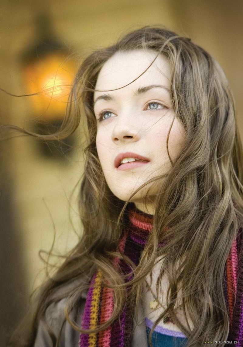 Sarah Bolger Height and Weight-2