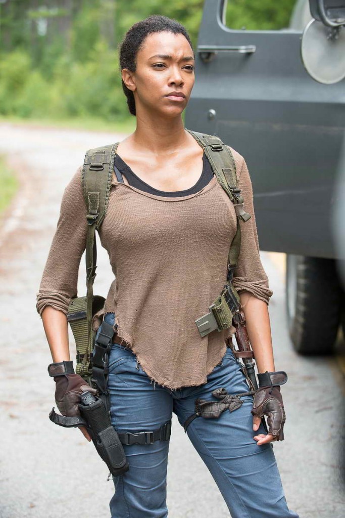 Sonequa Martin-Green Height And Weight | Celebrity Weight | Page 3