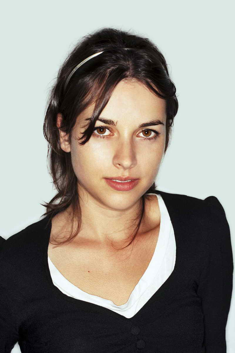 Amelia Warner Height and Weight-1