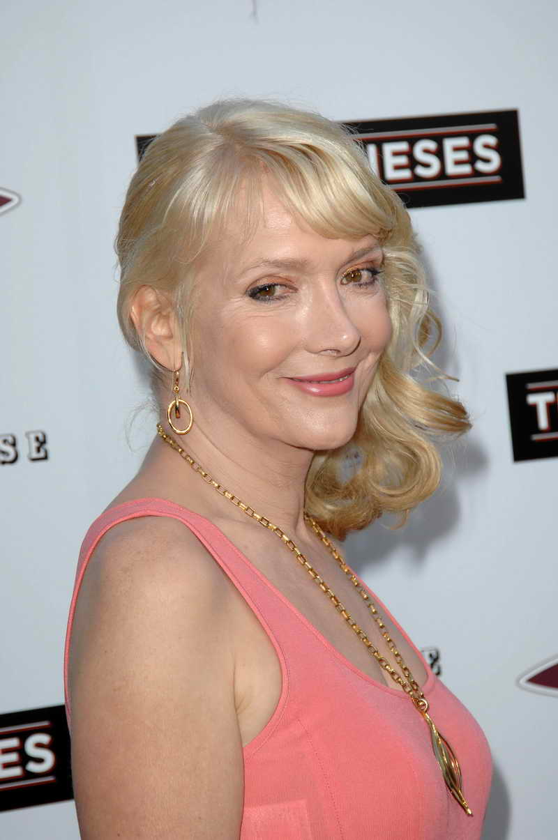 Glenne Headly Height and Weight-3