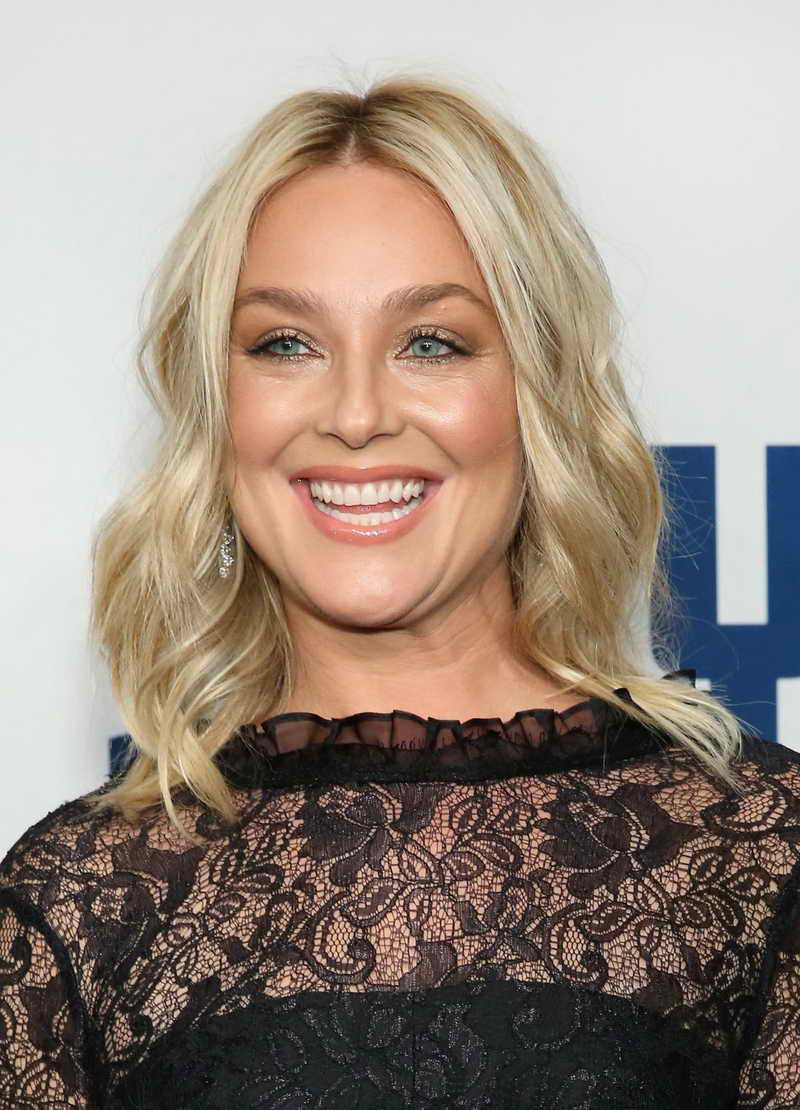 Elisabeth Rohm Height and Weight-3