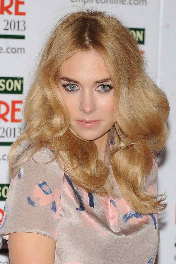 Vanessa Kirby Height and Weight | Celebrity Weight | Page 3