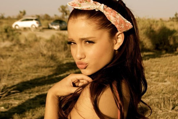 Ariana Grande Height and Weight