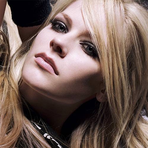 Avril Lavigne Height and Weight