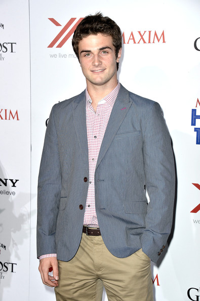 Beau Mirchoff Height and Weight