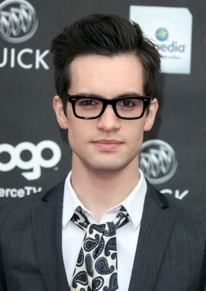 Brendon Urie Height and Weight