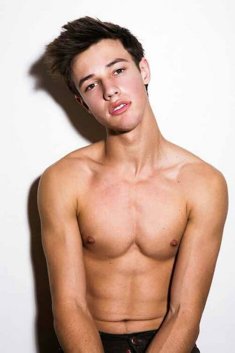 Cameron Dallas Height and Weight