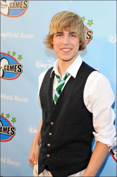 Cody Linley Height and Weight