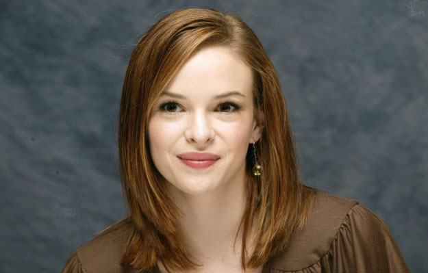 Danielle Panabaker Height and Weight