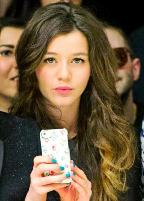 Eleanor Calder Height and Weight