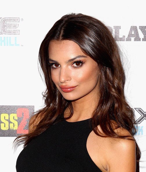 Emily Ratajkowski Height and Weight