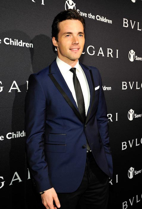 Ian Harding Height and Weight