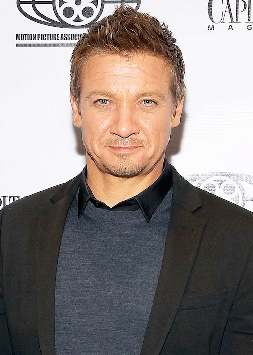 Jeremy Renner Height and Weight