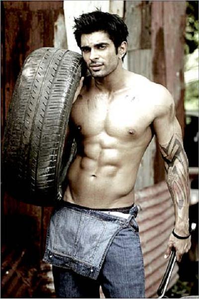 Karan Singh Grover Workout and Diet