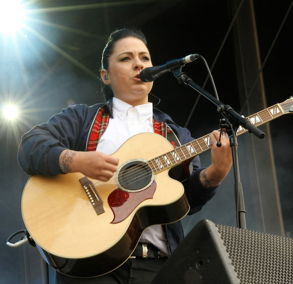 Lucy Spraggan Height and Weight