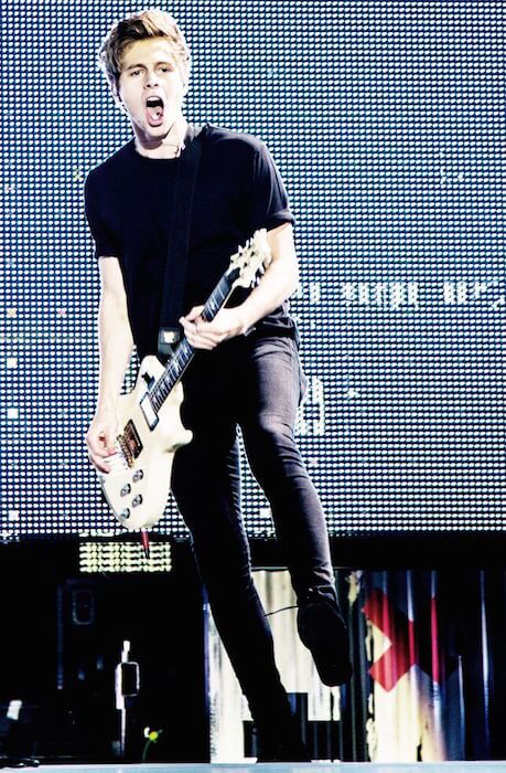 Luke Hemmings Height and Weight