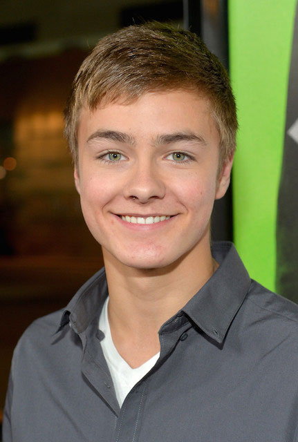 Peyton Meyer Height and Weight