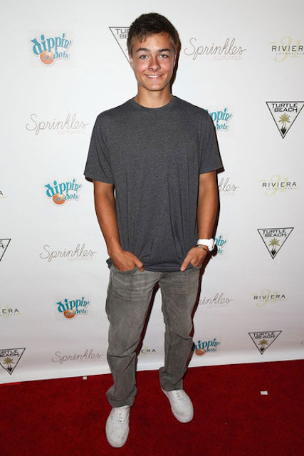 Peyton Meyer Height and Weight