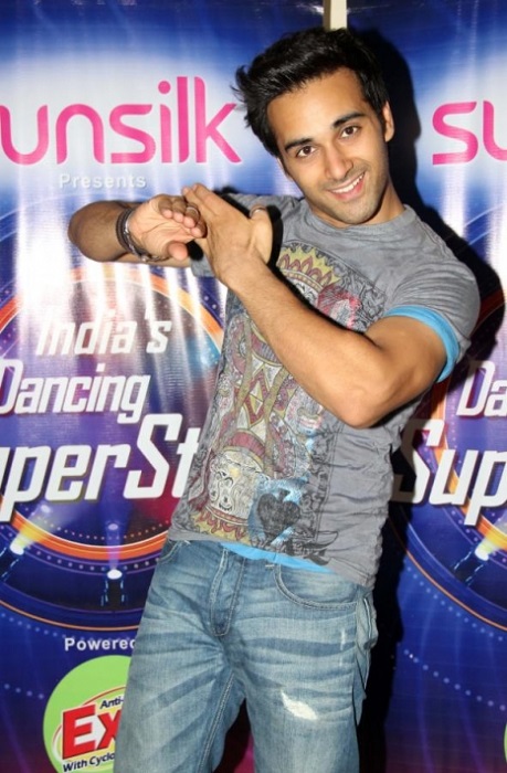 Pulkit Samrat Height and Weight