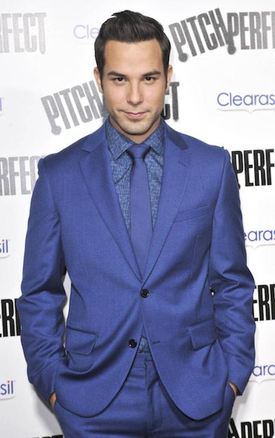 Skylar Astin Height and Weight