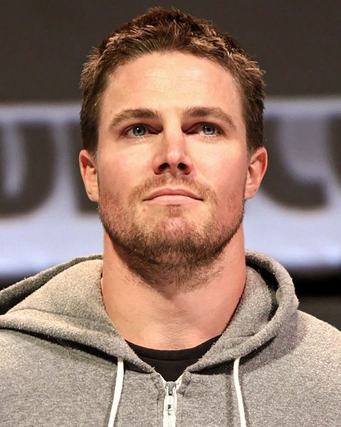 Stephen Amell Height and Weight