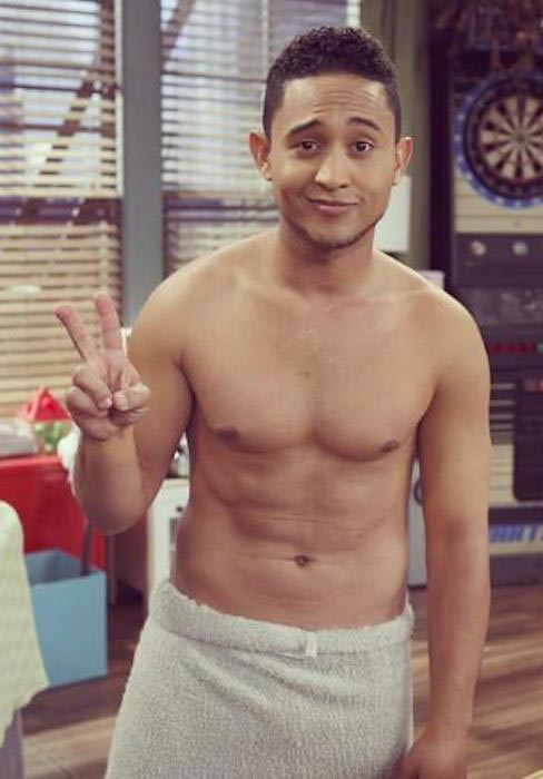 Tahj Mowry Height and Weight