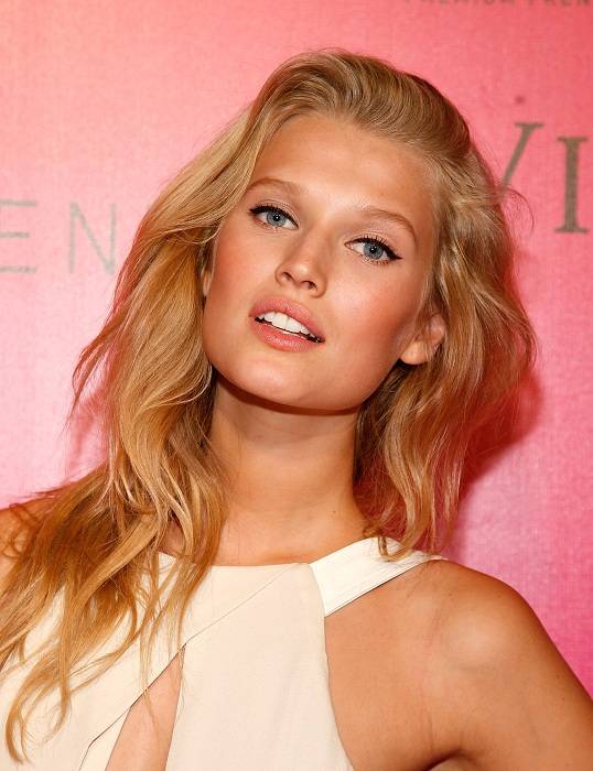 Toni Garrn Height and Weight