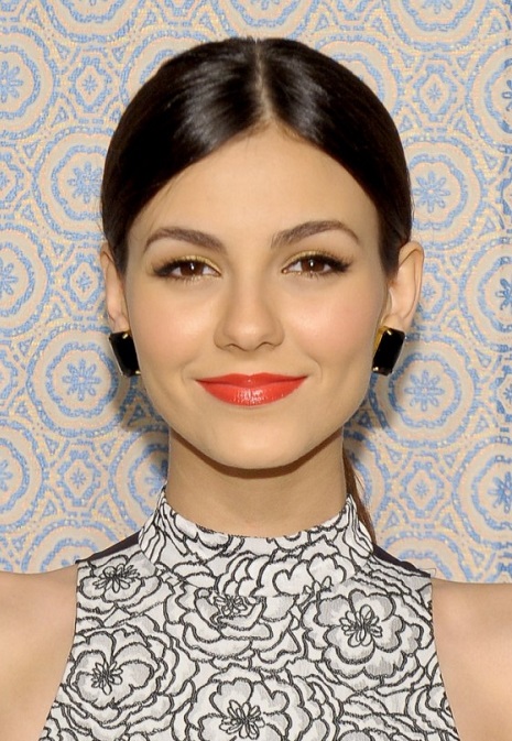 Victoria Justice Height and Weight